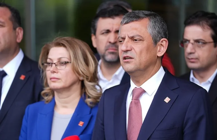 Özgür Özel yine Batı’ya dert yandı! Son durağı Fransa oldu, Avrupa’ya çağrı yaptı: Destekler yetersiz…