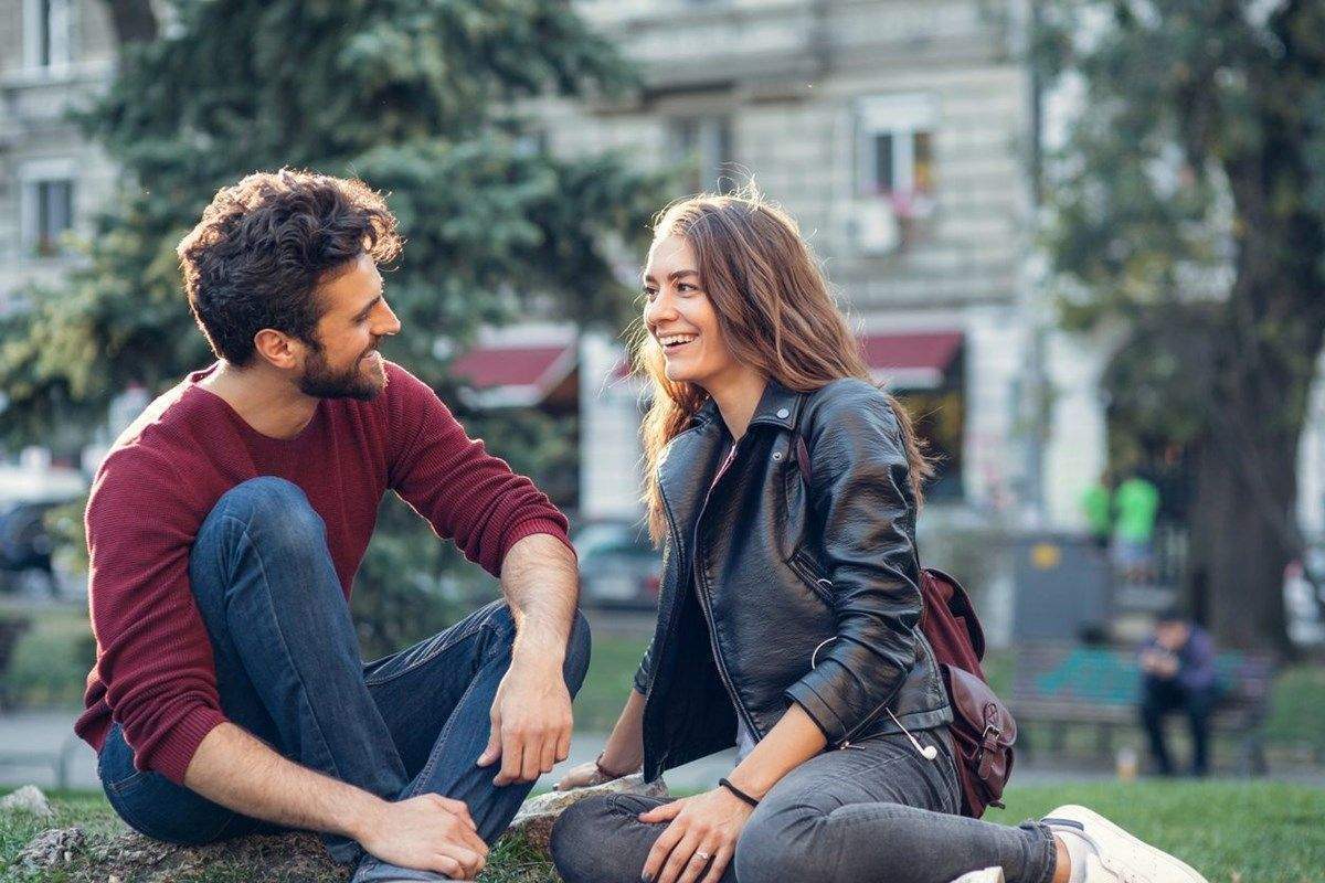 İlk buluşmada asla sormamanız gereken 20 soru