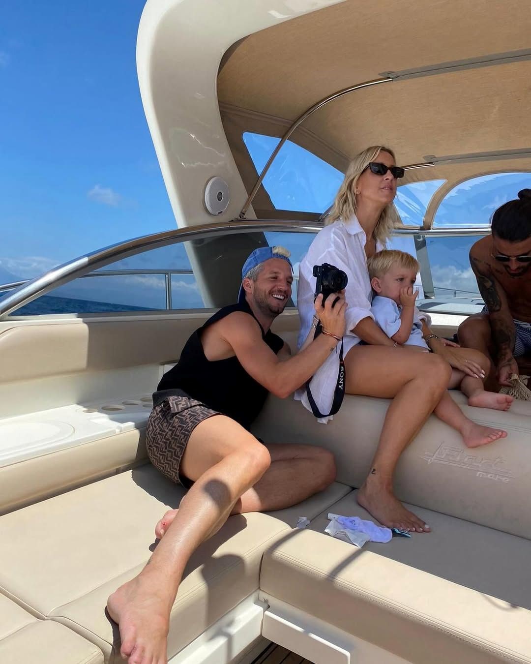 Galatasaray’ın yıldız oyuncularından Dries Mertens ikinci kez baba oluyor