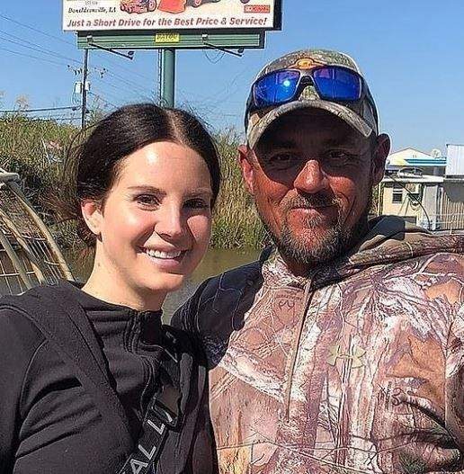 Lana Del Rey ünlü ismi öptüğünü itiraf etti