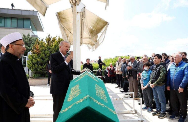 Cumhurbaşkanı Erdoğan’dan yaşamını yitiren Arapça öğretmenine veda