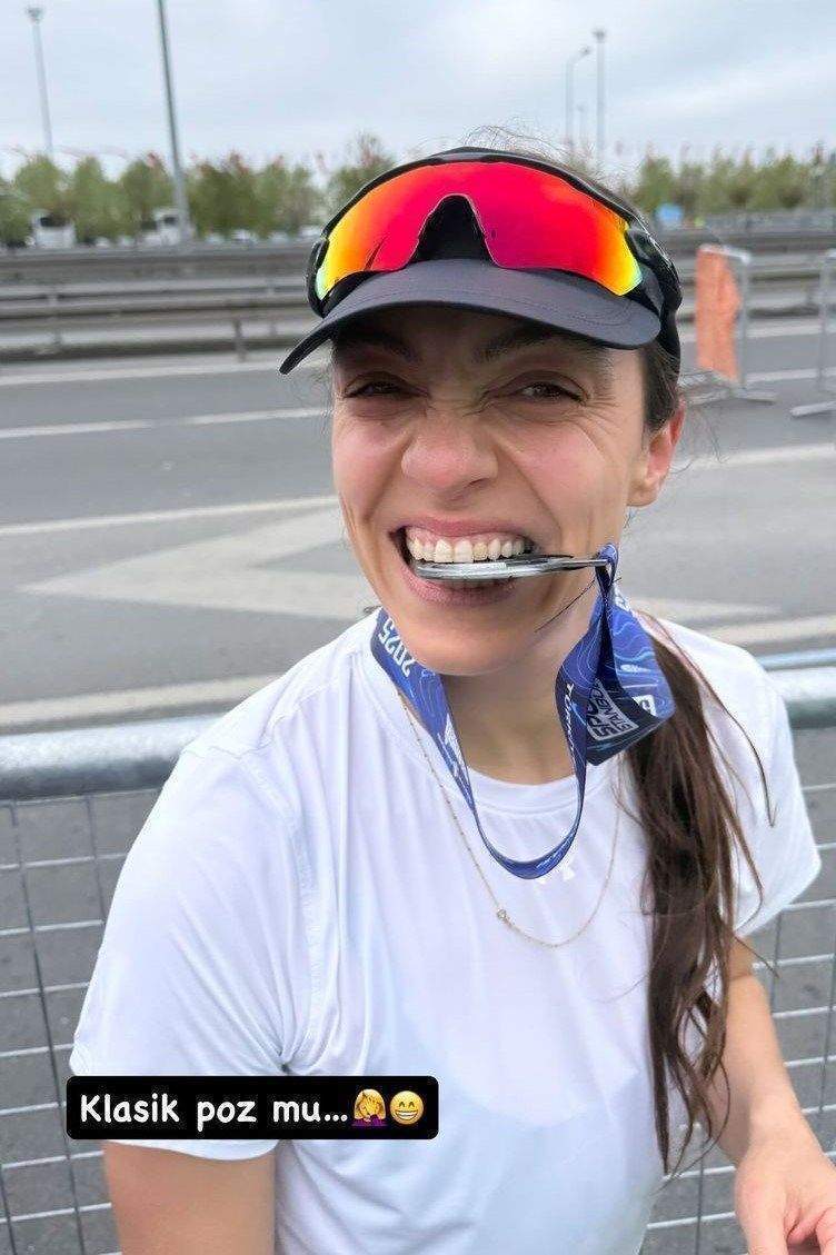 Merve Dizdar’ın madalya sevinci: İlk koşu yarışımı tamamladım