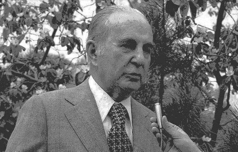 Münir Nurettin Selçuk aramızdan ayrılalı 44 yıl oldu