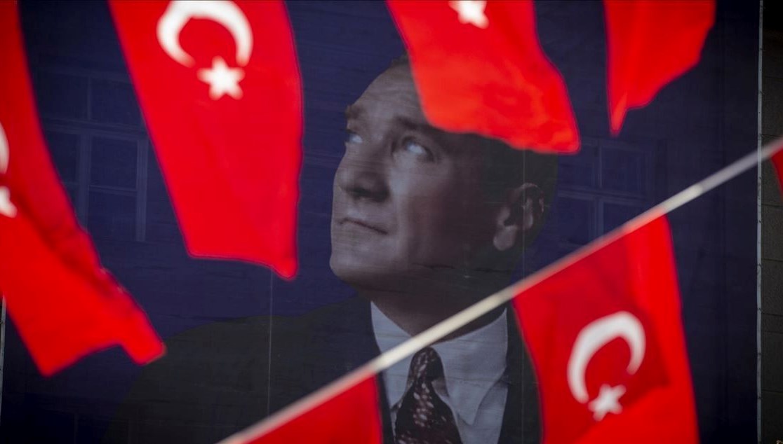 Siyasilerden 23 Nisan mesajı