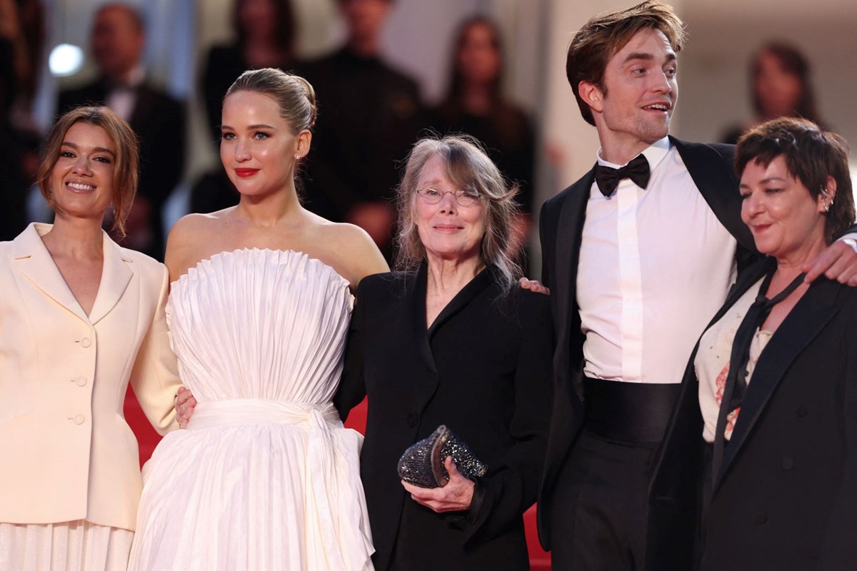 Jennifer Lawrence’ın yeni filmi 9 dakika boyunca ayakta alkışlandı