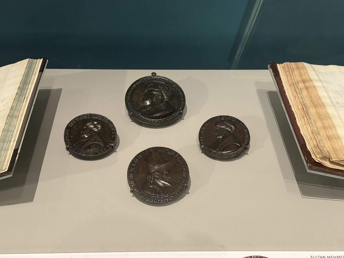 Fatih Sultan Mehmet’i tasvir eden eserler Londra’da sergileniyor