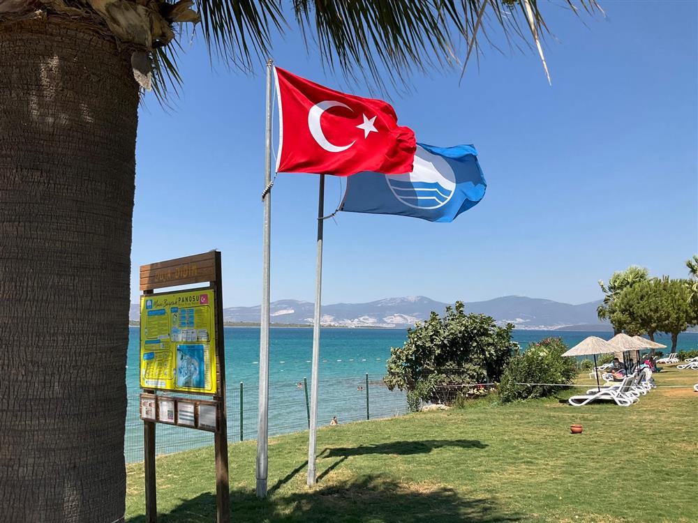 TÜRKİYE’NİN MAVİ GURURU: 577 PLAJ İLE DÜNYA 3’ÜNCÜLÜĞÜ KORUNDU