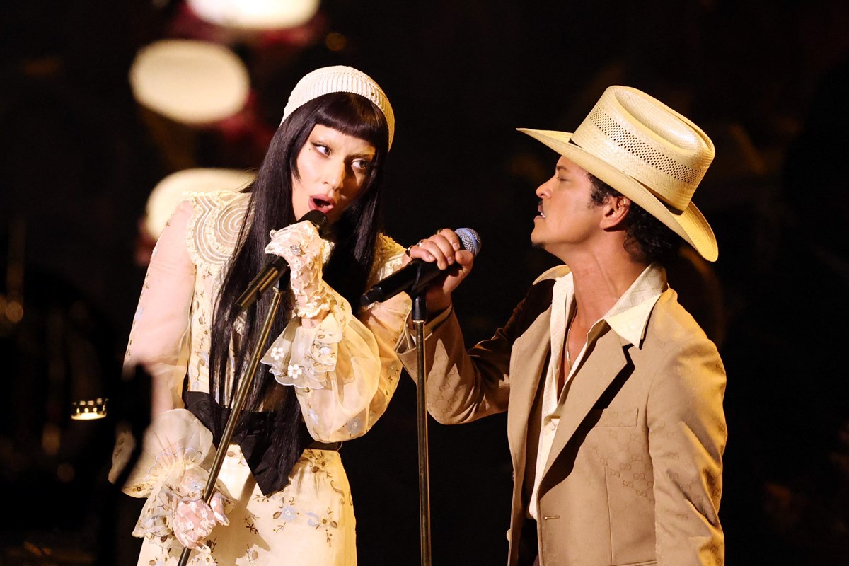 Lady Gaga, EGOT ünvanına bir adım daha yaklaştı