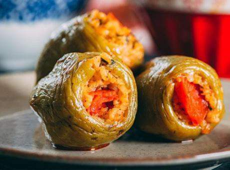 Soğanı kavurunca dolma şölene dönüyor! Kıtır kıtır etmesin, tadı katlansın