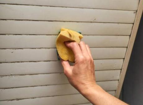 Panjurda kir çamur bırakmıyor! Her türünü temizleyecek püf: 5 damlası yetiyor