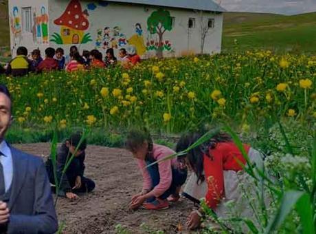 Susuz köyün çilekleri! Yırtık kara lastik mesleğe bağladı: ‘En büyük kazancımız’