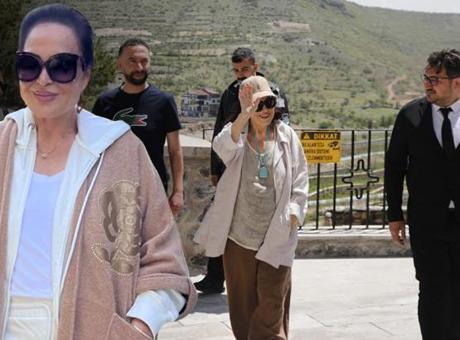 Türkan Şoray’ın duygusal anları! 52 yıl sonra ziyaret etti