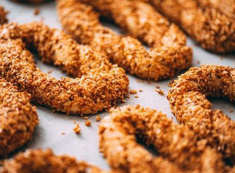 Dışarıda tanesi 20 liradan satılıyor! Çıtır çubuk simit tarifi, ağızda dağılıyor
