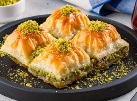 Dünyanın en kolay baklava tarifi! 5 dakikada şipşak hazırlanıyor, çatkapı misafire birebir