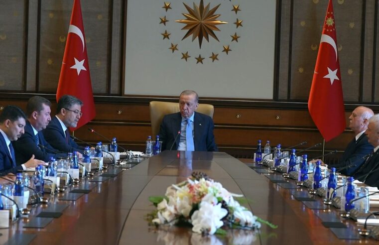 Cumhurbaşkanı Erdoğan: En az zayiatla atlatacağız