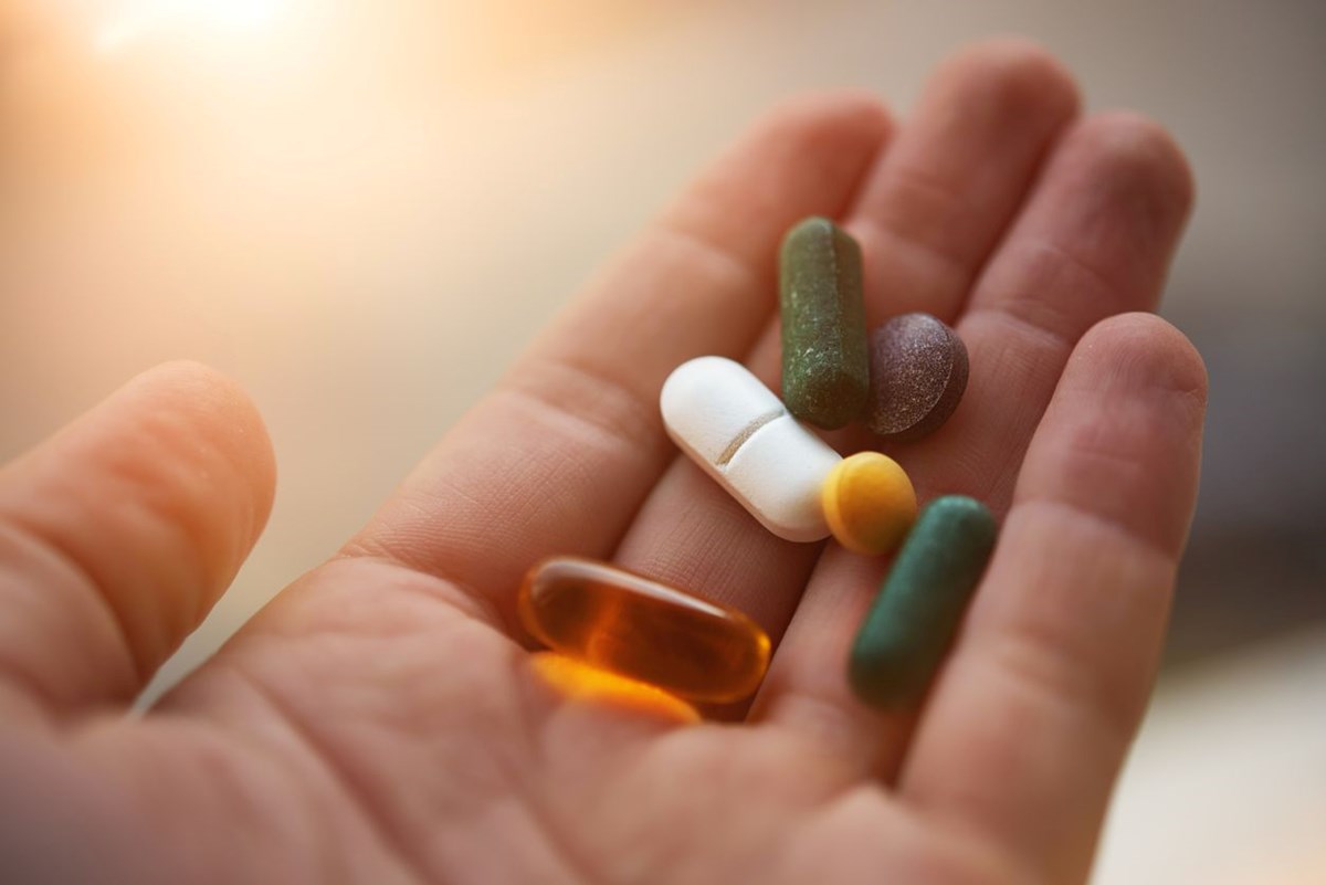 Vitamin takviyeleri zararlı mı? Karaciğer ve böbrekler risk altında olabilir
