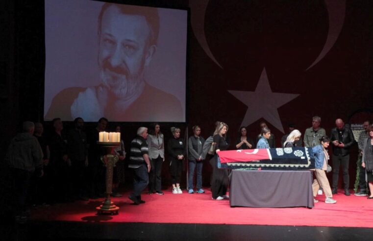 Usya oyuncu Naşit Özcan son yolculuğuna uğurlandı