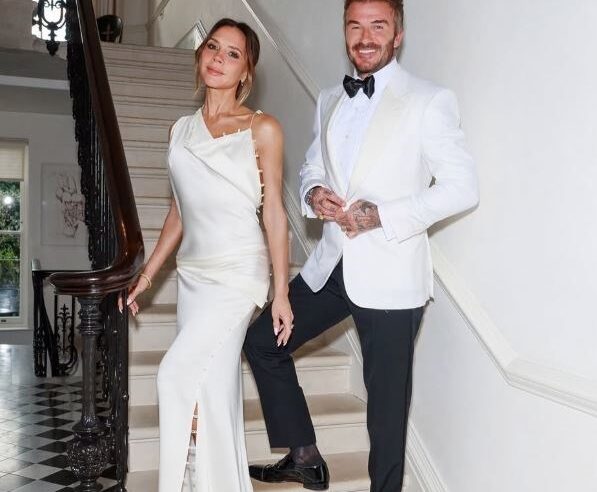 Victoria Beckham Space Girls’den binlerce dolar kazandı