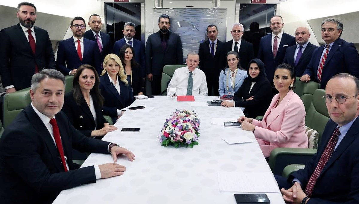 Cumhurbaşkanı Erdoğan’dan yeniden adaylık açıklaması: Anayasadan muradımız kendimize alan açmak değil