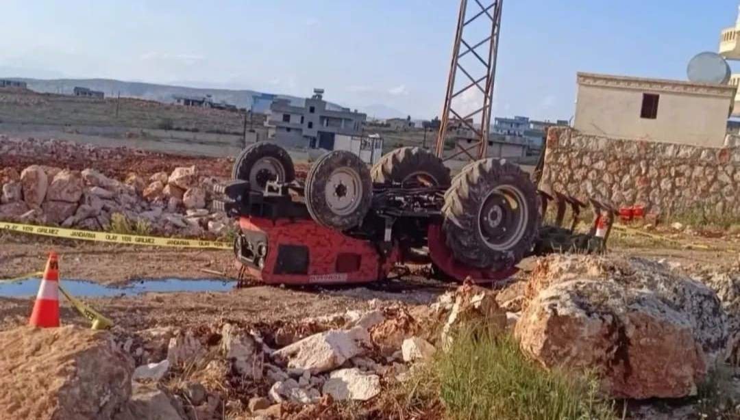 Şanlıurfa’da traktörün altında kalan 2 çocuk annesi öldü