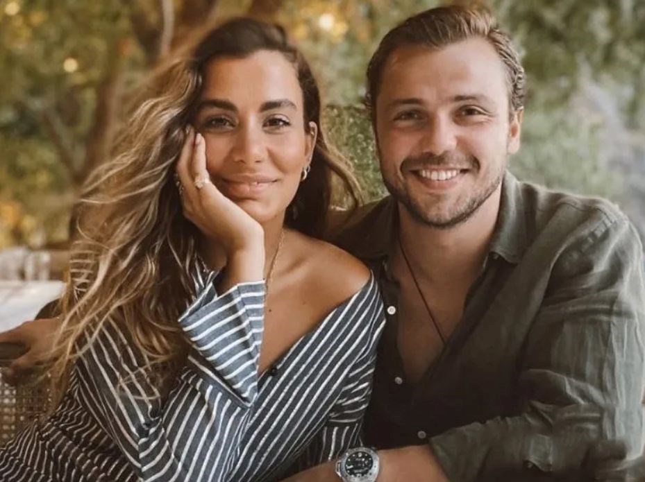 Tolga Sarıtaş ile Zeynep Mayruk’un bebek heyecanı: Cinsiyetini açıkladılar