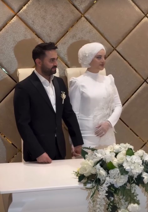 Kadir Ezildi ile Gamze Türkmen evlendi