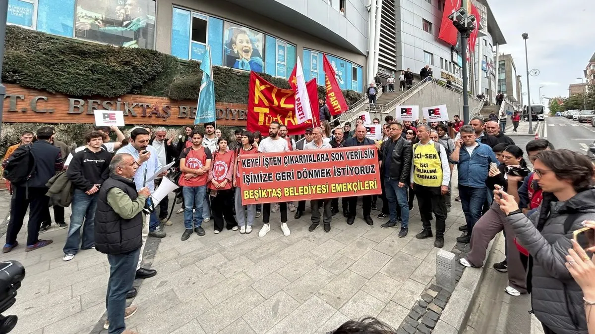 Beşiktaş Belediyesi’nde işçi kıyımı protesto edildi! Onlarca işçi kısa mesajla işten çıkarıldı