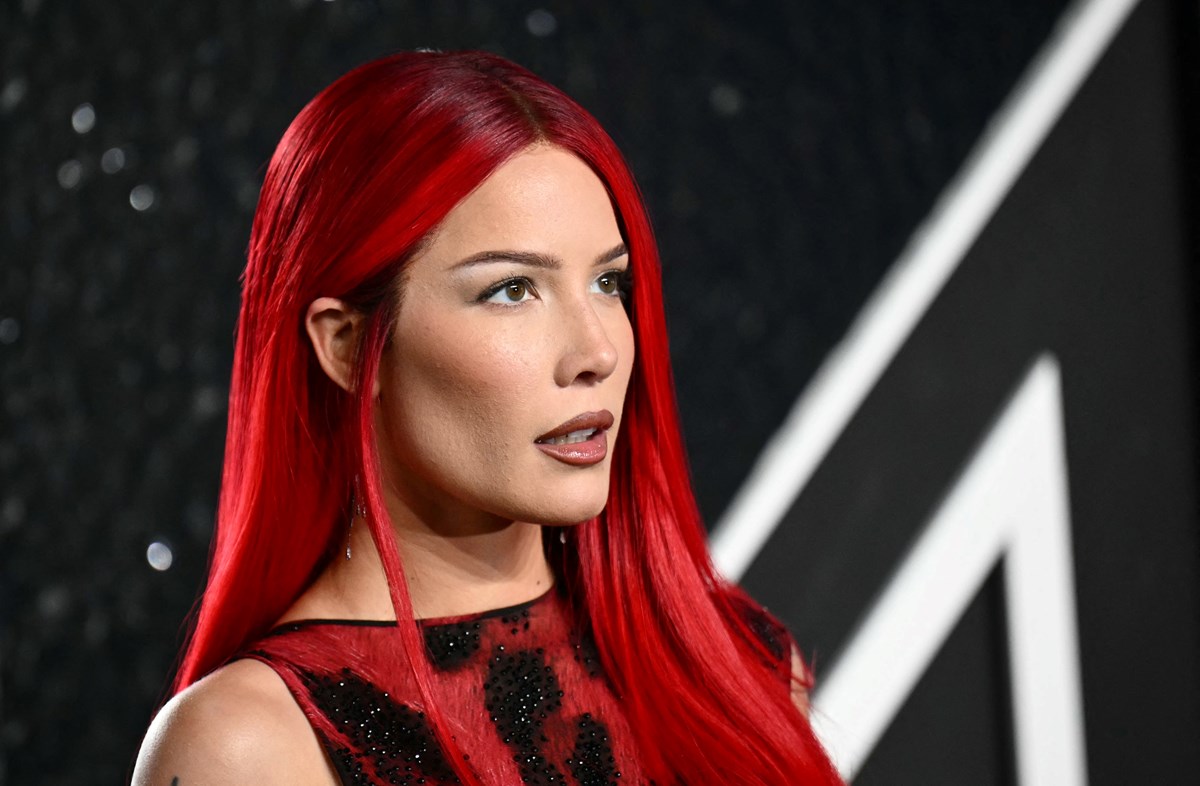 Amerikalı şarkıcı Halsey, İstanbul’a geliyor