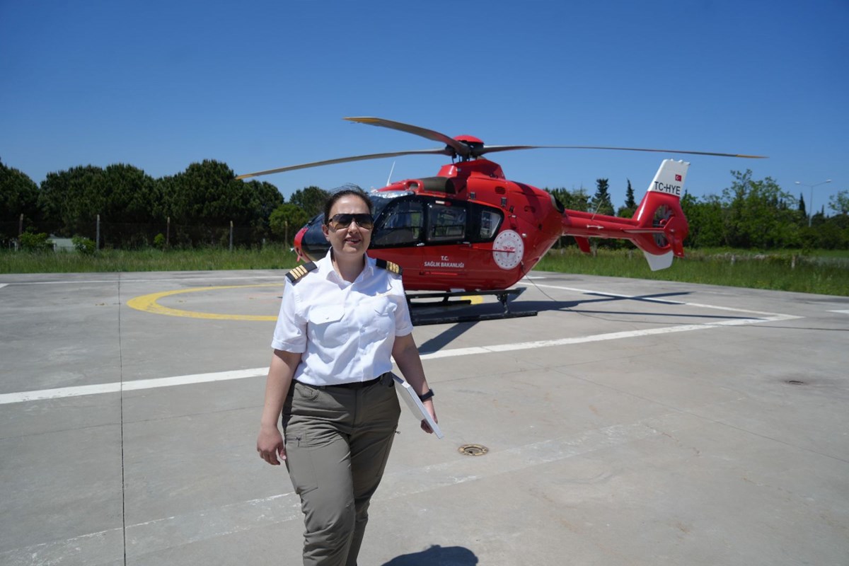 Türkiye’nin tek kadın ambulans helikopter pilotu: ”En büyük motivasyonum yer çekimine meydan okumak”