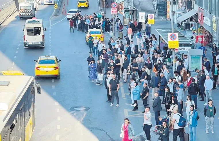 Rüşvet çarkının faturası halka kesildi: Mega kentte ulaşım kaosu