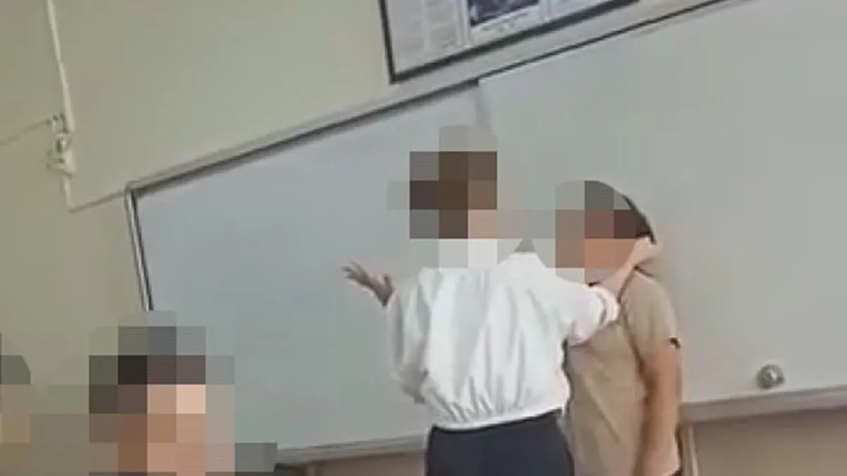 Pendik’te öğretmen dehşeti kamerada: “Pisliksin, seni gebertirim”