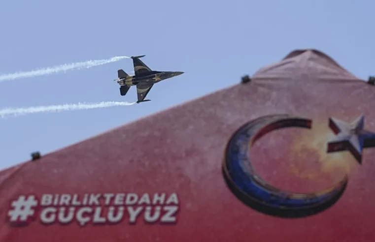 SOLOTÜRK Yavru Vatan semalarında: Dünyanın en büyük festivali TEKNOFEST başladı