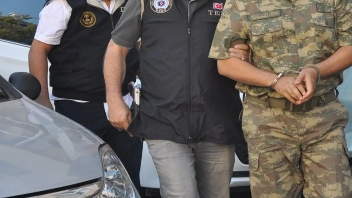 Son dakika | İstanbul merkezli 36 ilde FETÖ operasyonu: 63 muvazzaf askerden 59’u yakalandı!