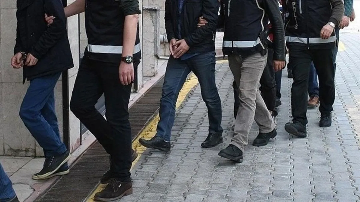 TSK’daki FETÖ operasyonunda 61 tutuklama