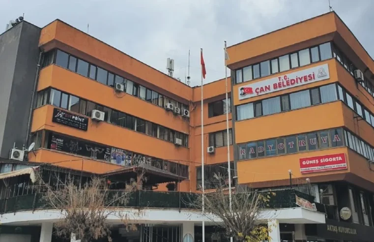 Rüşvet suçlamasıyla görevden alınmıştı! CHP’li başkan yeğenini müdür yaptı