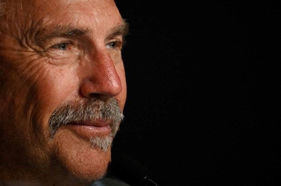 Usta aktör Kevin Costner tecavüz sahnesi yüzünden davalık oldu