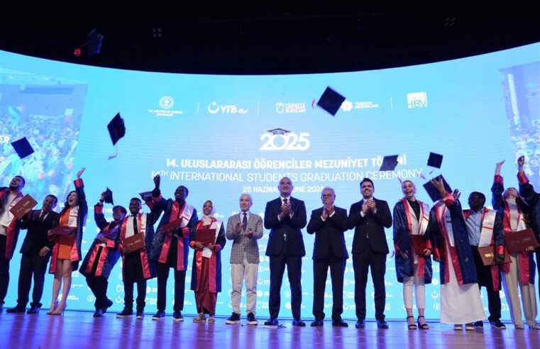 BAKAN ERSOY: “HER MEZUN TÜRKİYE’NİN KÜLTÜR ELÇİSİDİR”