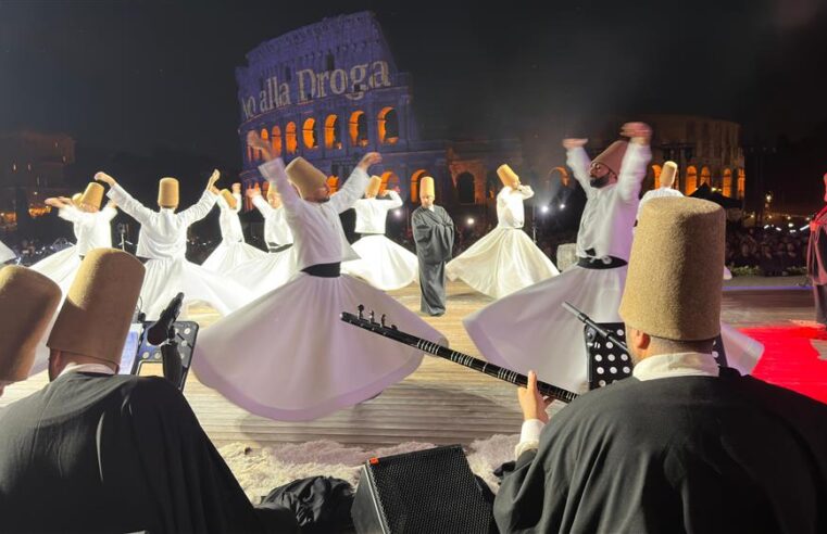 MEVLÂNÂ’NIN RUHU ROMA SEMALARINDA
