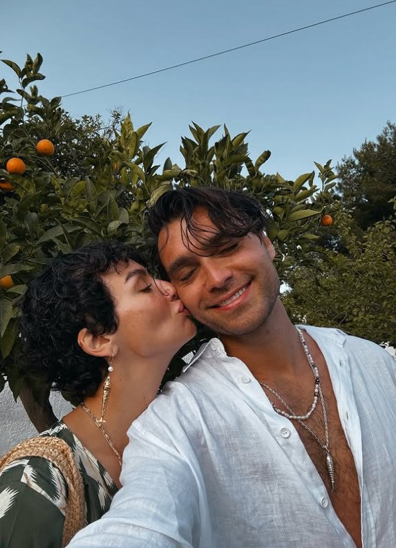 Hakan Kurtaş’tan Birce Akalay’a: Aşığınım