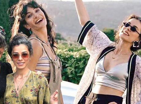 Dostlar tatilde! Berrak Tüzünataç ve Özge Özpirinçci’den deniz pozu