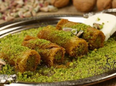 Sarma kadayıf usta işi olacak! Cevizi kavurmak yanlış, terayağı köpüğünü sıyırın