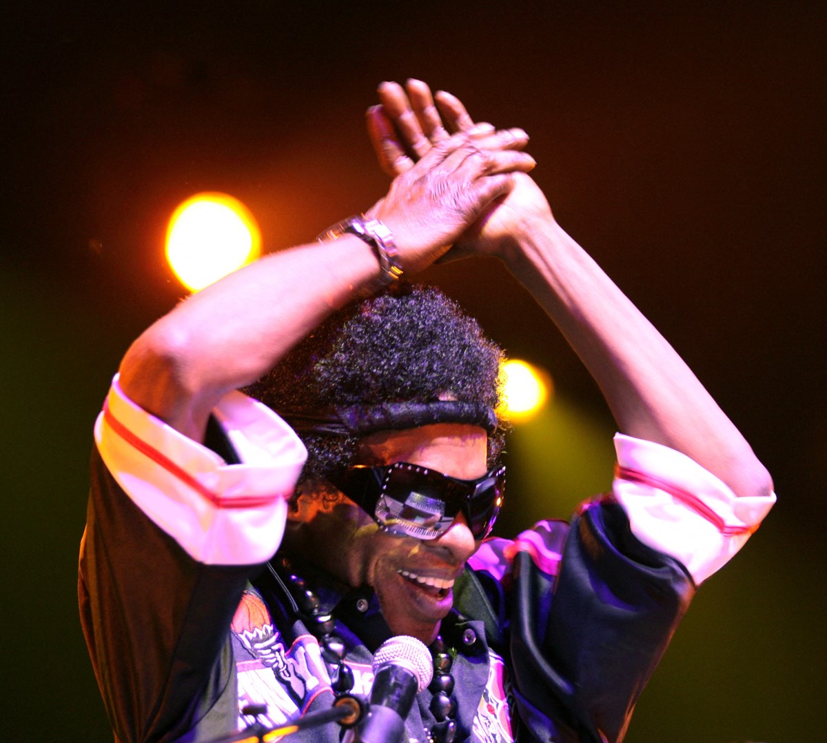 Funk müziğin efsane ismi Sly Stone hayatını kaybetti