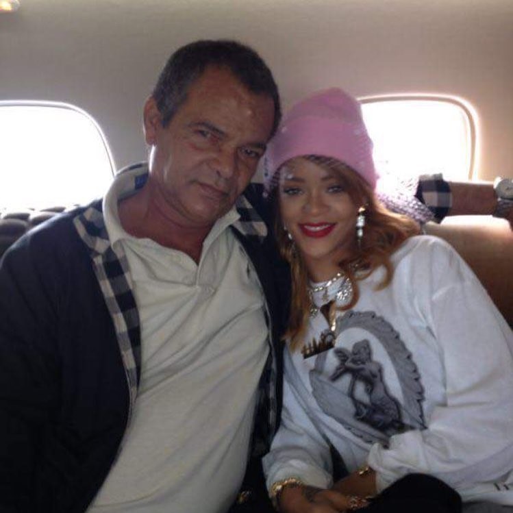 Rihanna’nın babası Ronald Fenty hayatını kaybetti