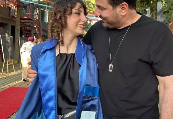 Davut Güloğlu: Benim güzel kızım mezun oldu