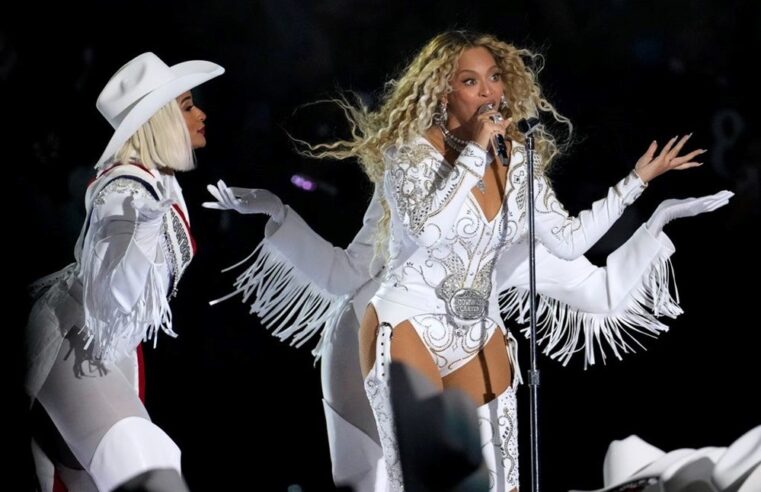 Beyonce dünya turnesiyle rekor üstüne rekor kırdı
