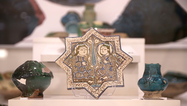 Ani’deki kazılarda bulunan sırlı seramikler sergilenmeye başladı