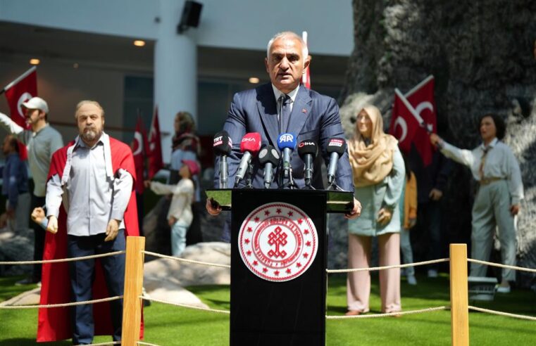 BAKAN ERSOY: “15 TEMMUZ GECESİ MİLLETİMİZ ŞEHİT VEREREK EMPERYALİST DÜZENİN KUKLACILARINI PÜSKÜRTTÜ”