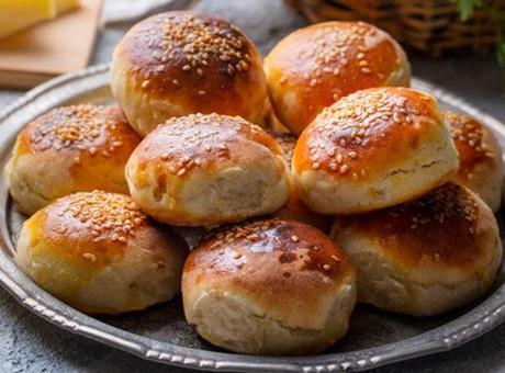 41 yıllık ustadan tam ölçü poğaça tarifi! Soğuk eklerseniz sönüyor, puf puf olacak