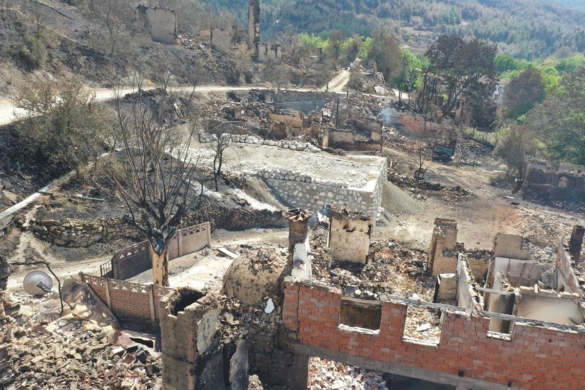 Dehşetin boyutlarını gözler önüne seren cümle: “Uçan bir kuşun yanarak düştüğünü gördüm”