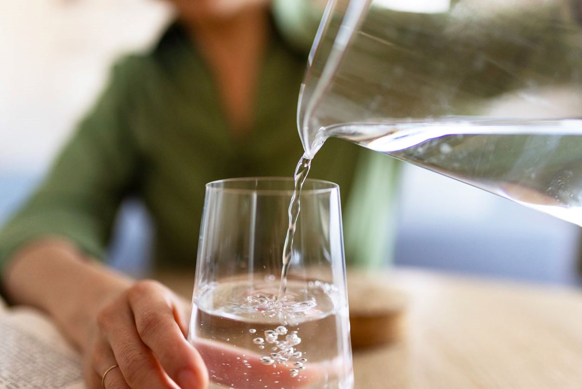 Aç karnına 1 litre su içince ne olur? Her sabah yapmanın etkisi